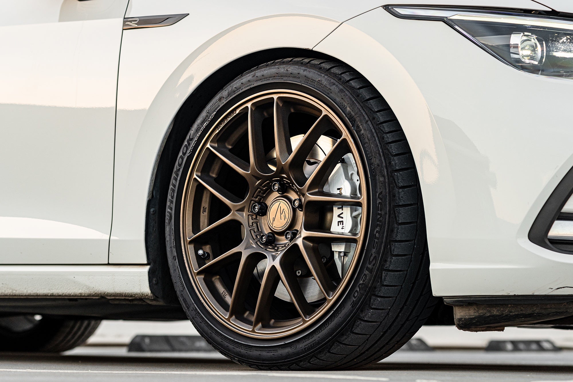 VOLKSWAGEN GOLF 8TH GEN-005-MST CK70