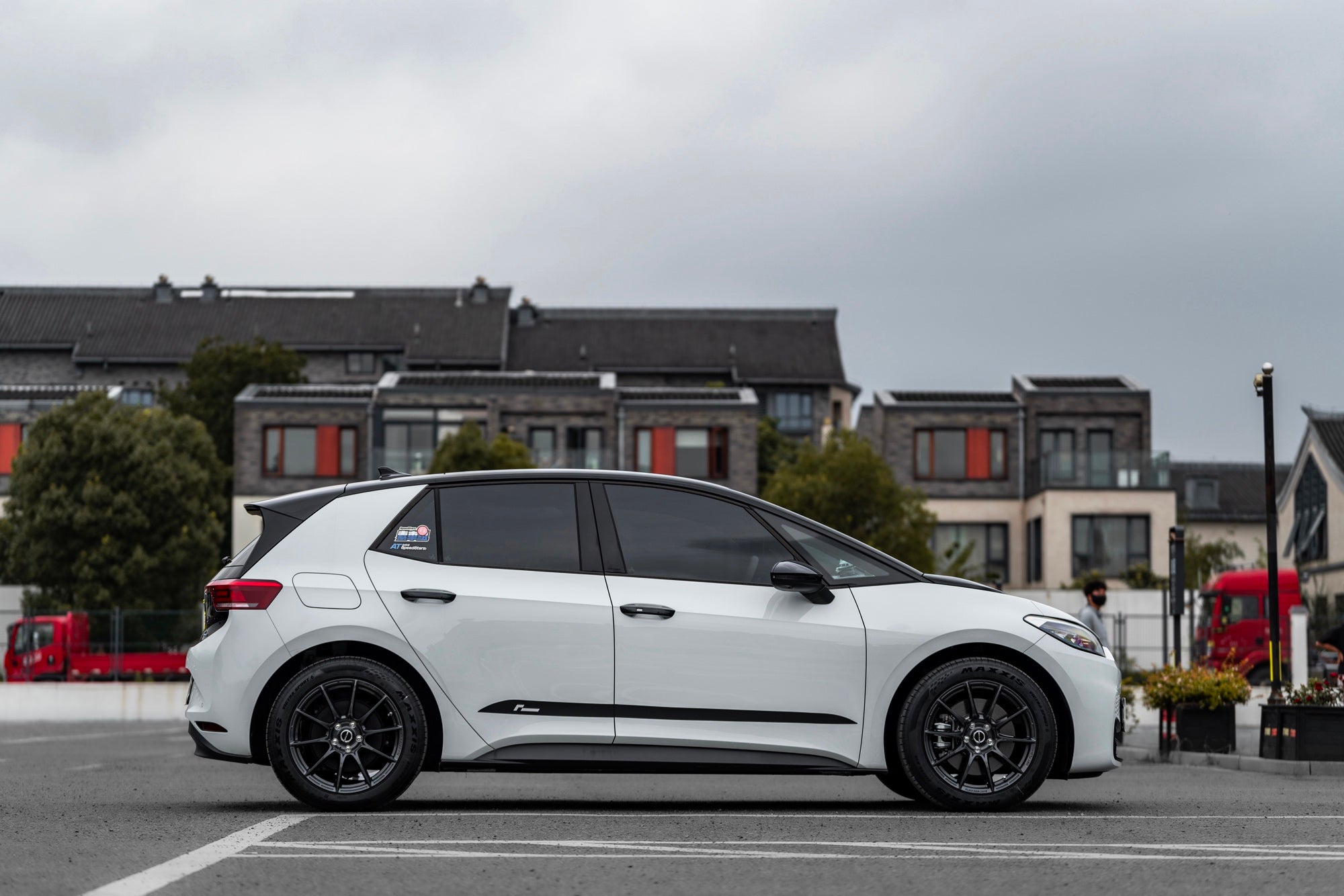 VOLKSWAGEN ID.3-001-FF FK75