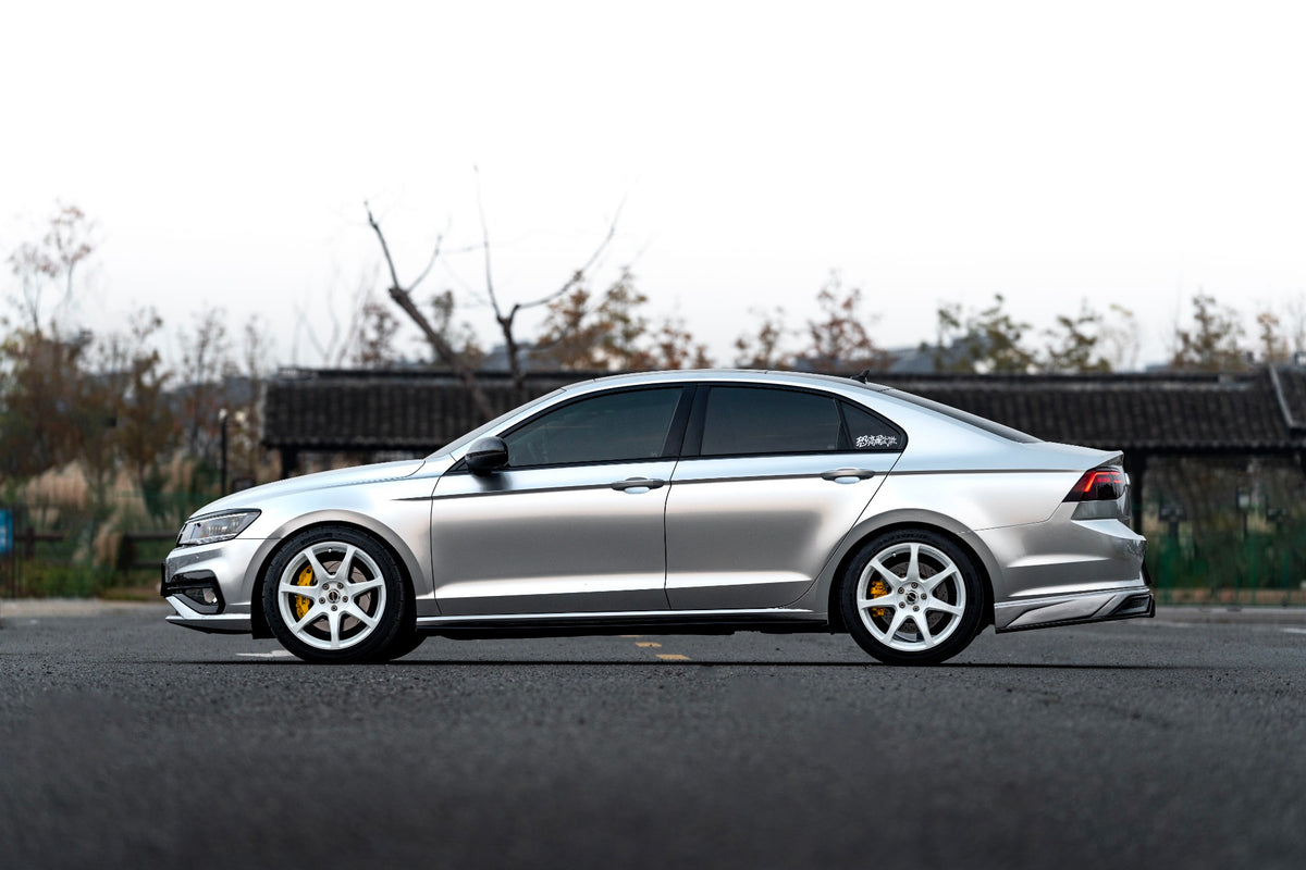 VOLKSWAGEN LAMANDO-001-FF MR7