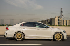 VOLKSWAGEN LAMANDO-001-MST 668
