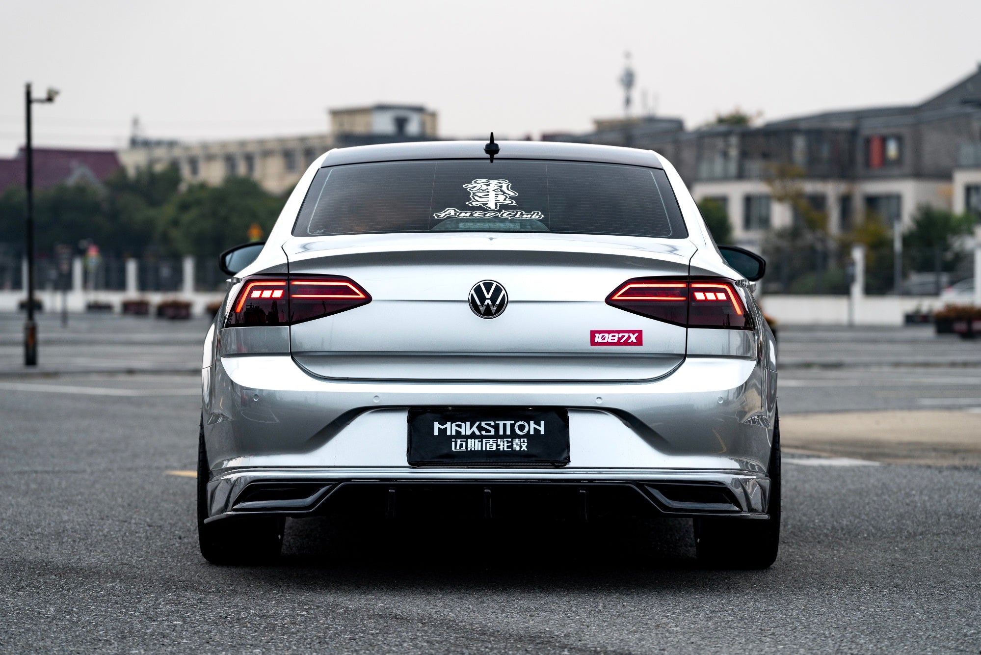 VOLKSWAGEN LAMANDO-006-FF MR7