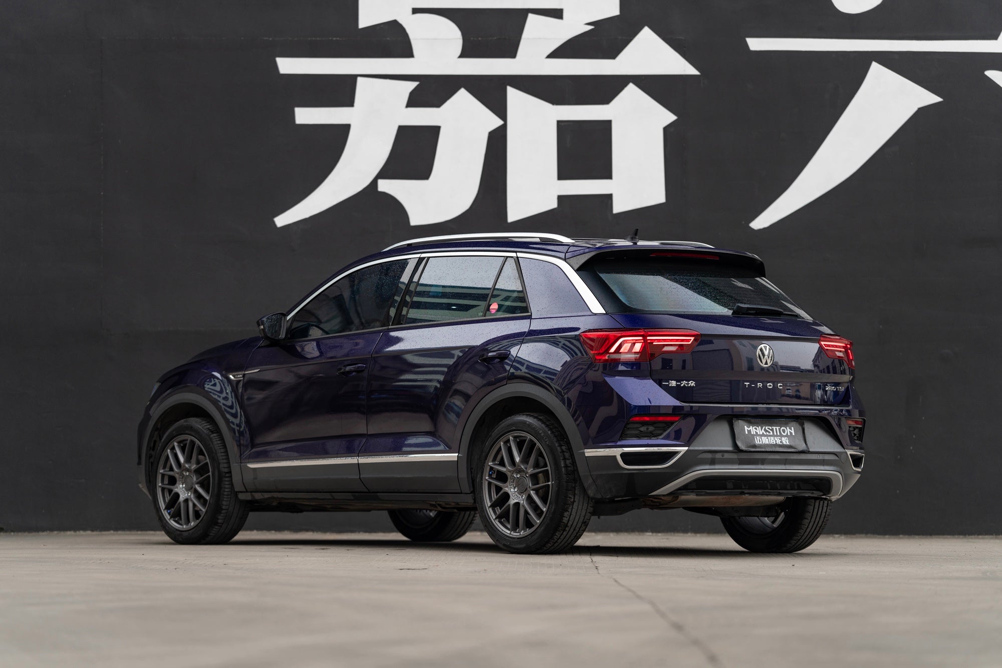 VOLKSWAGEN T-ROC-003-MST CK70