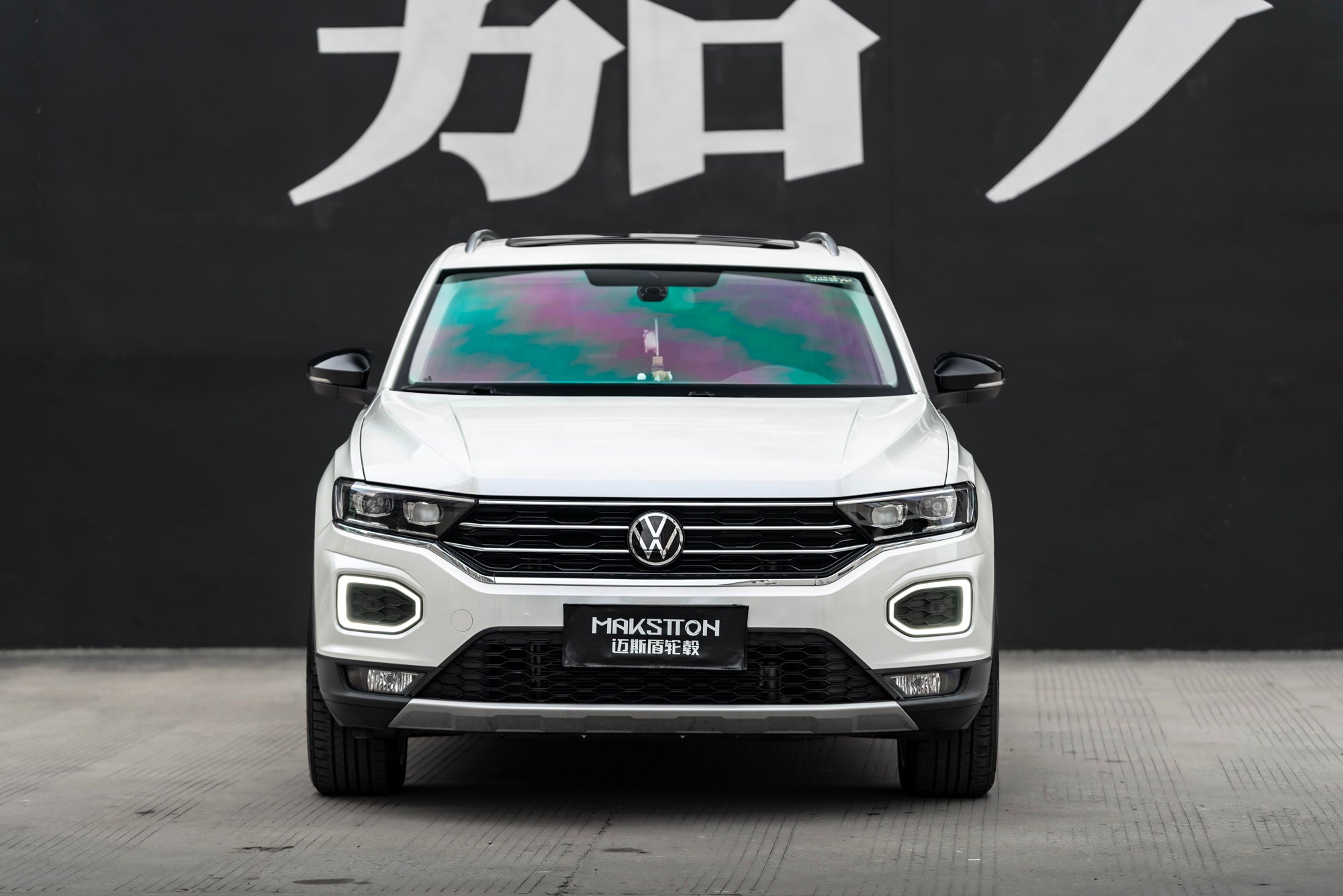VOLKSWAGEN T-ROC-004-MST 715