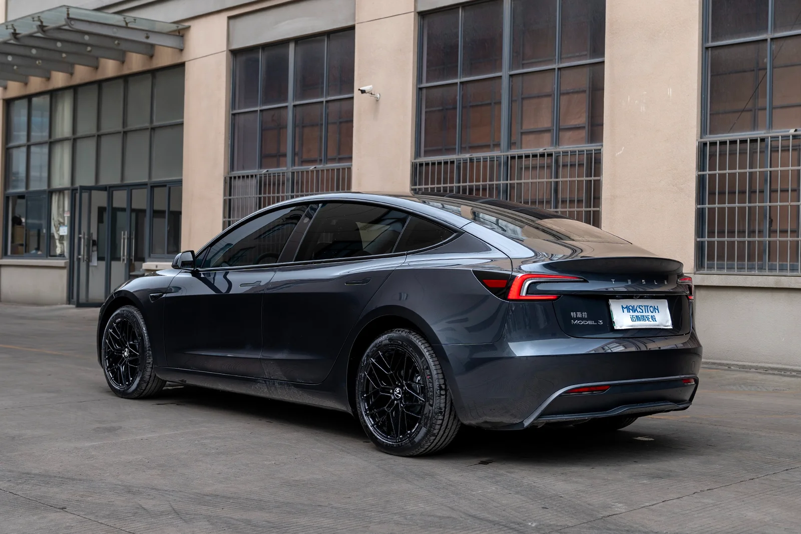 特斯拉Model3焕新版 · MST 718 轮毂装车实拍，第4张