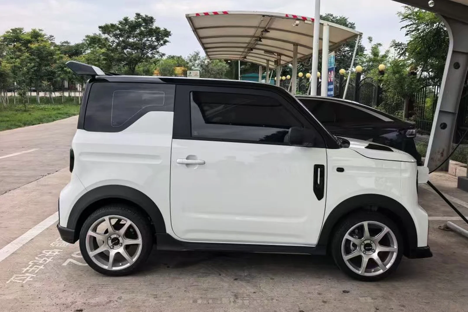 吉利熊猫Mini · FF MR7S 轮毂装车实拍，第1张