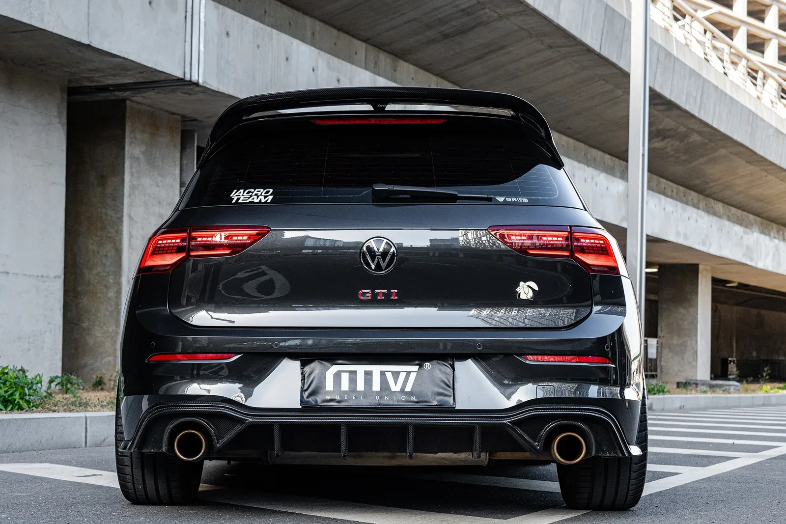 大众高尔夫八代GTI · FG 011M 轮毂装车实拍，第4张