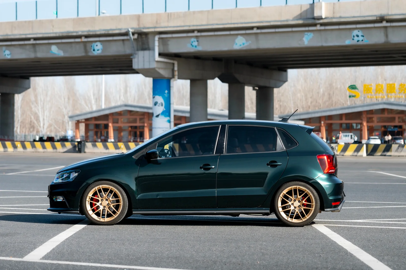 大众Polo GTI搭载MAKSTTON FG FK70 17寸轮毂实拍图