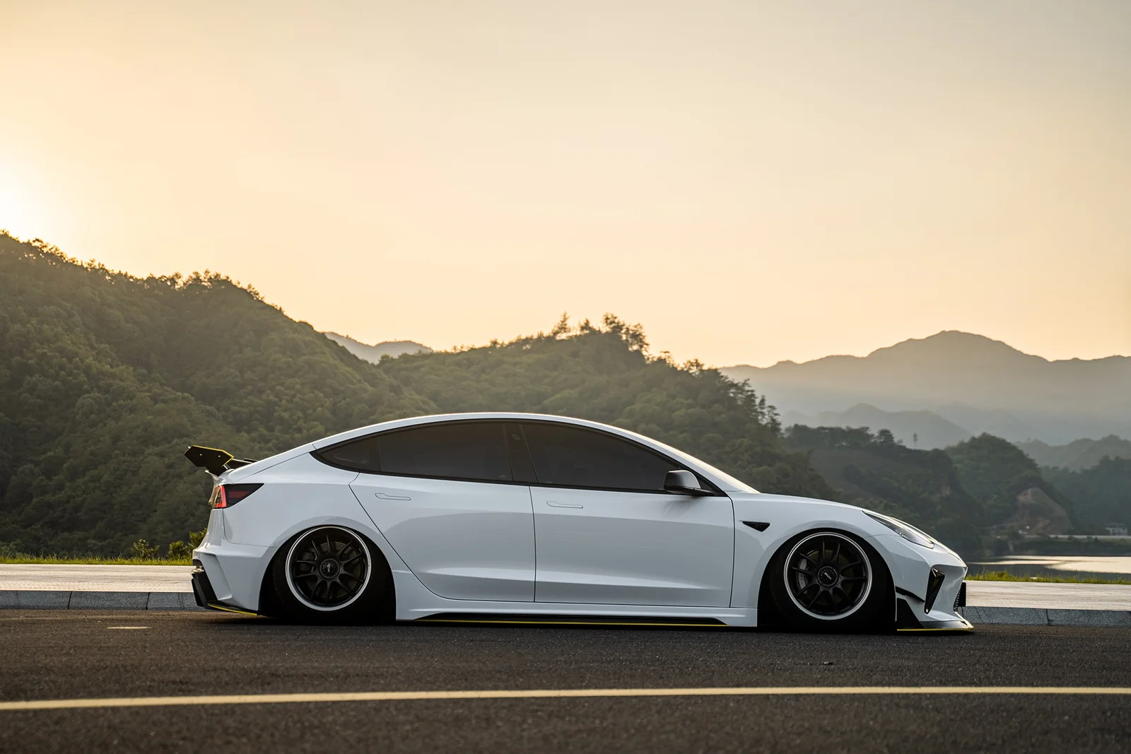 特斯拉Model3 · GOT 201 轮毂装车实拍，第1张