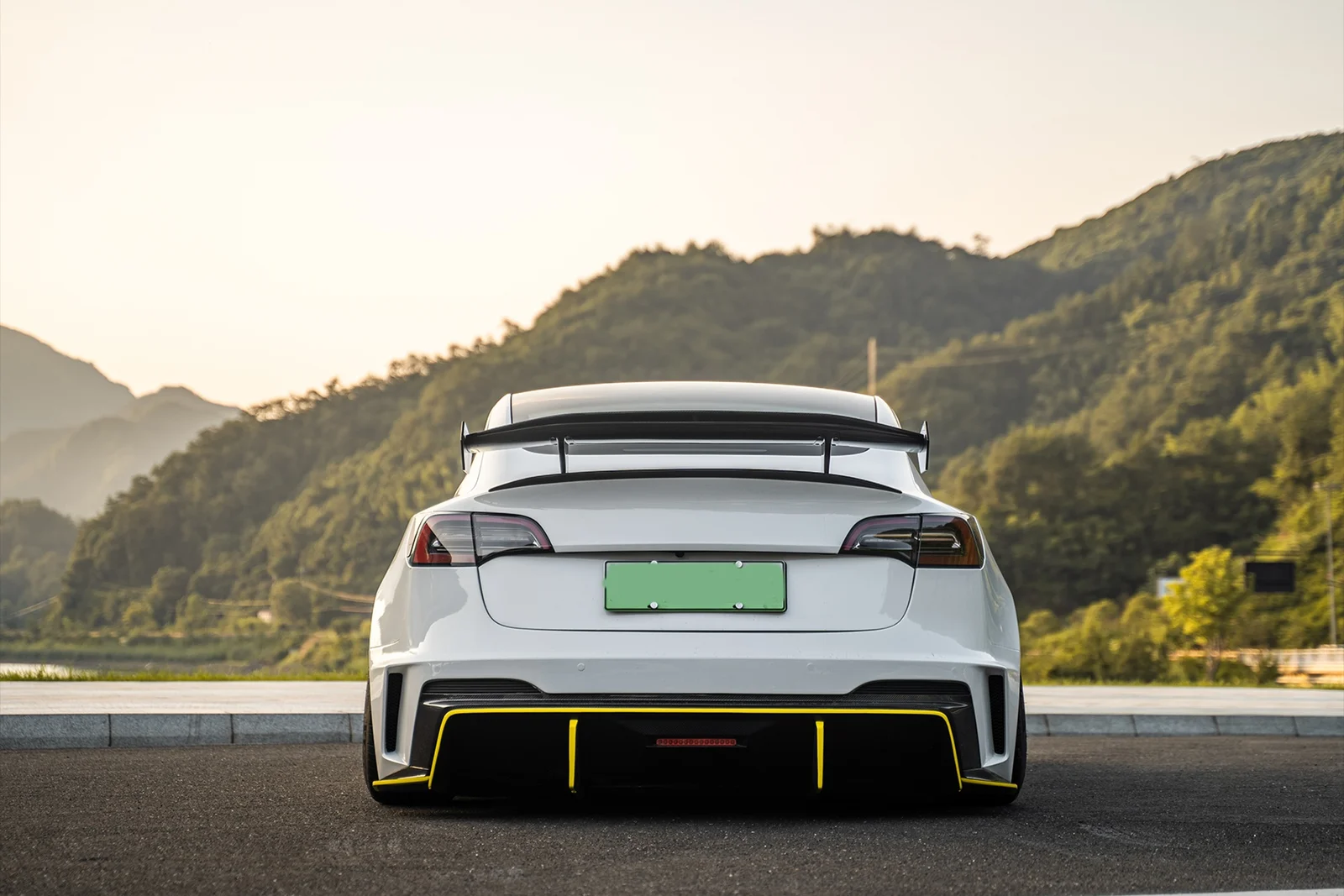 特斯拉Model3 · GOT 201 轮毂装车实拍，第3张