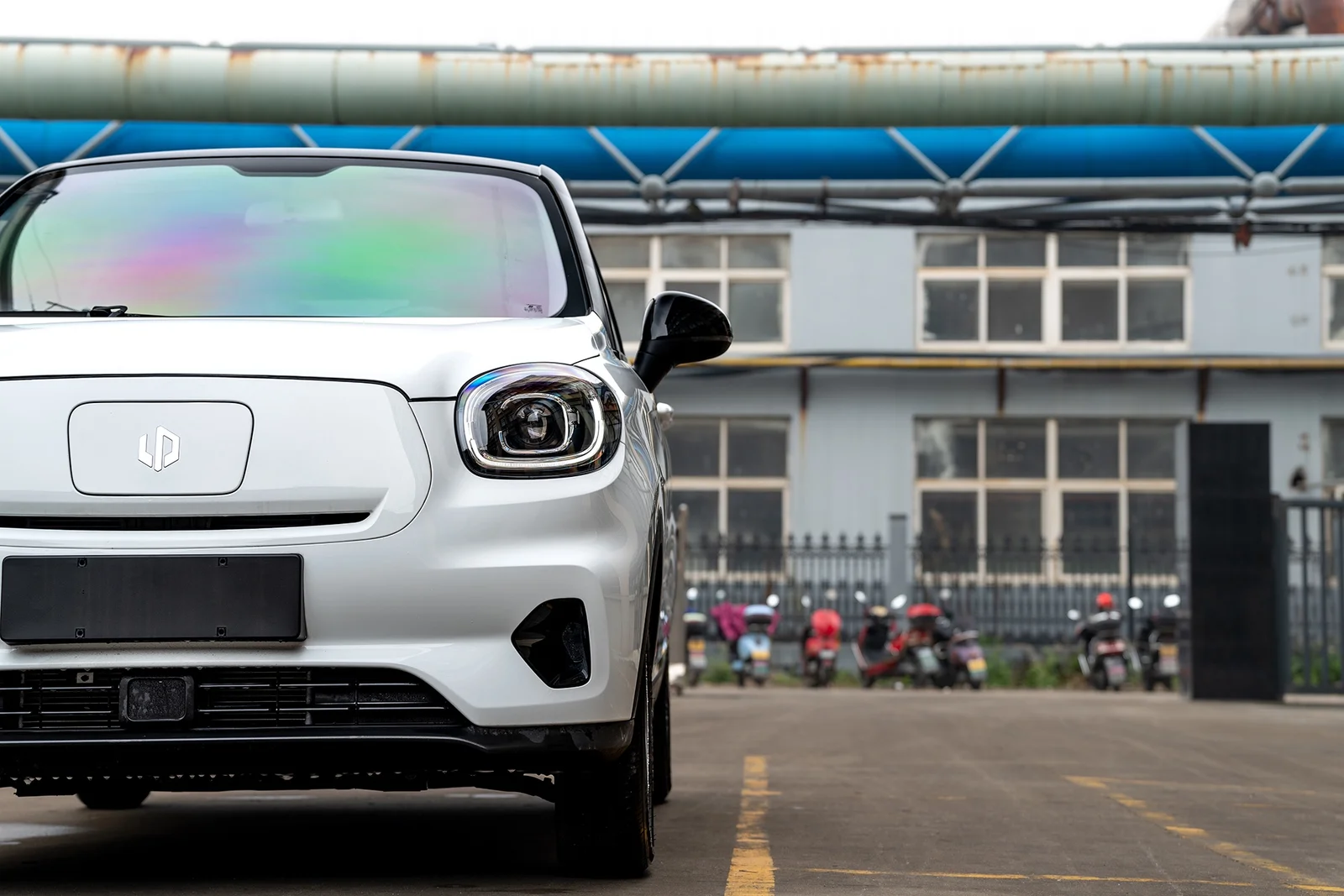 零跑T03 · GOT MINI00 轮毂装车实拍，第2张