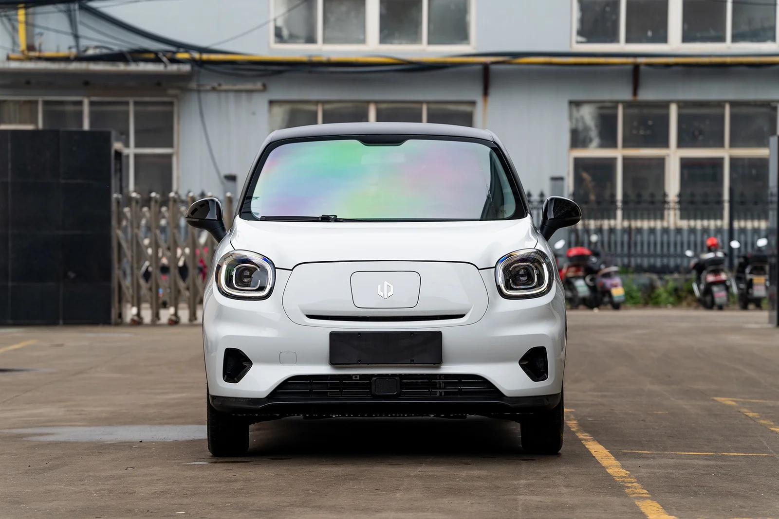 零跑T03 · GOT MINI00 轮毂装车实拍，第5张