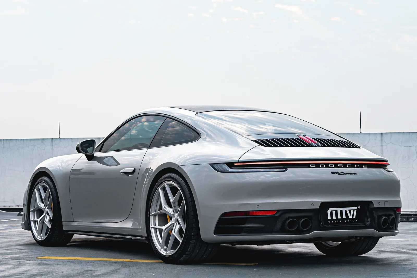 保时捷911 · FG FK07 轮毂装车实拍，第4张