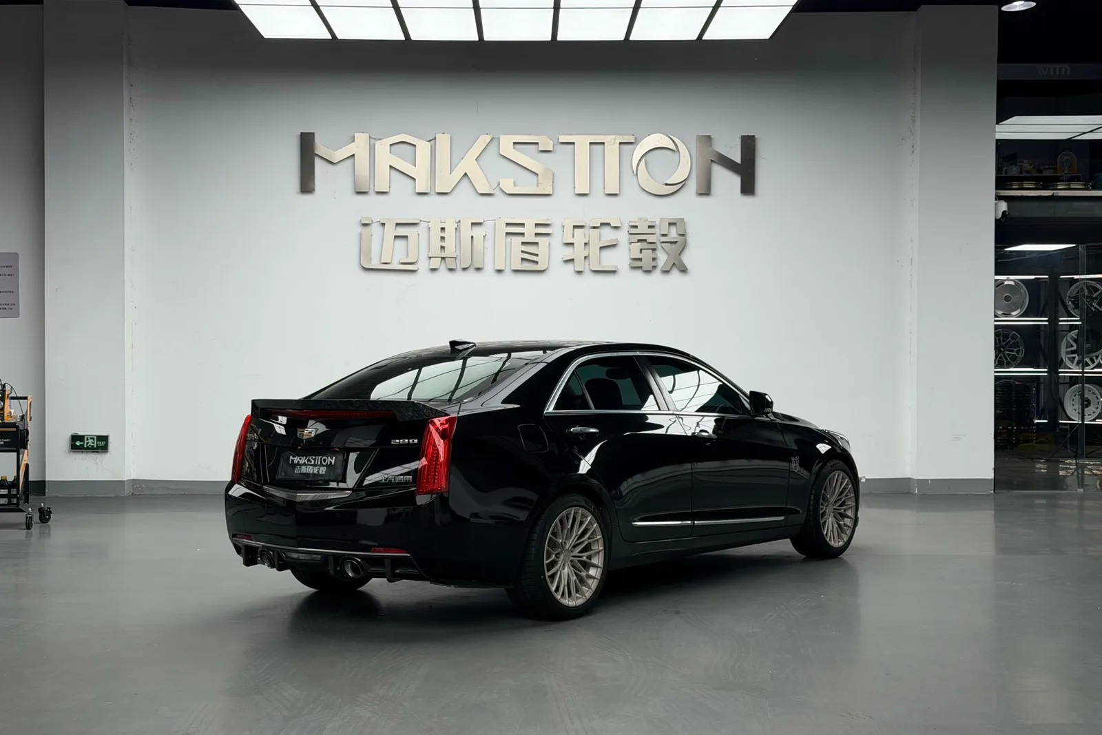 黑色凯迪拉克ATSL搭载MAKSTTON FG RE03 18寸轮毂实拍图，第5张