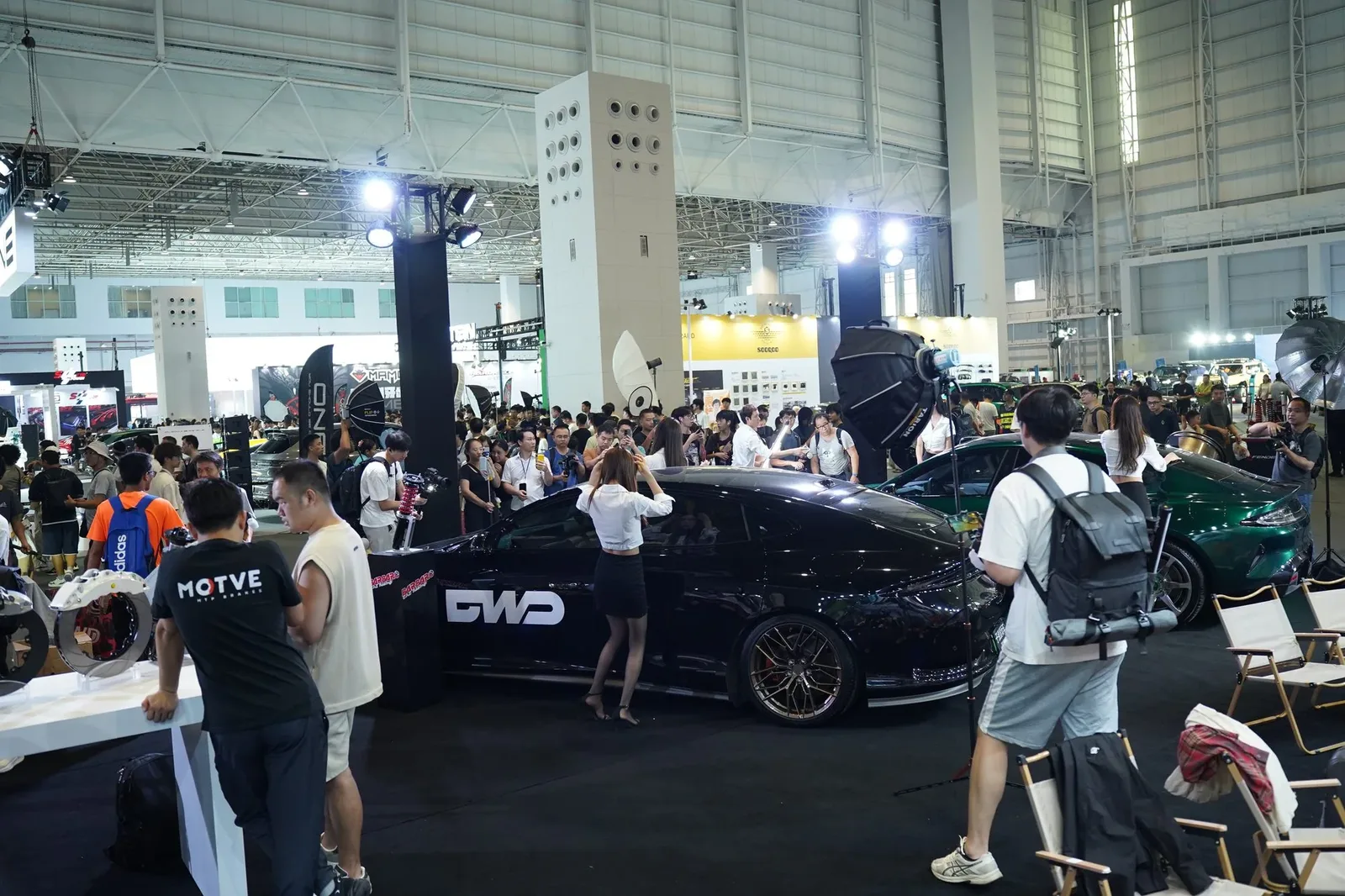 东莞 AIT 改装展，面向新能源汽车时代的设计，现场影像 3