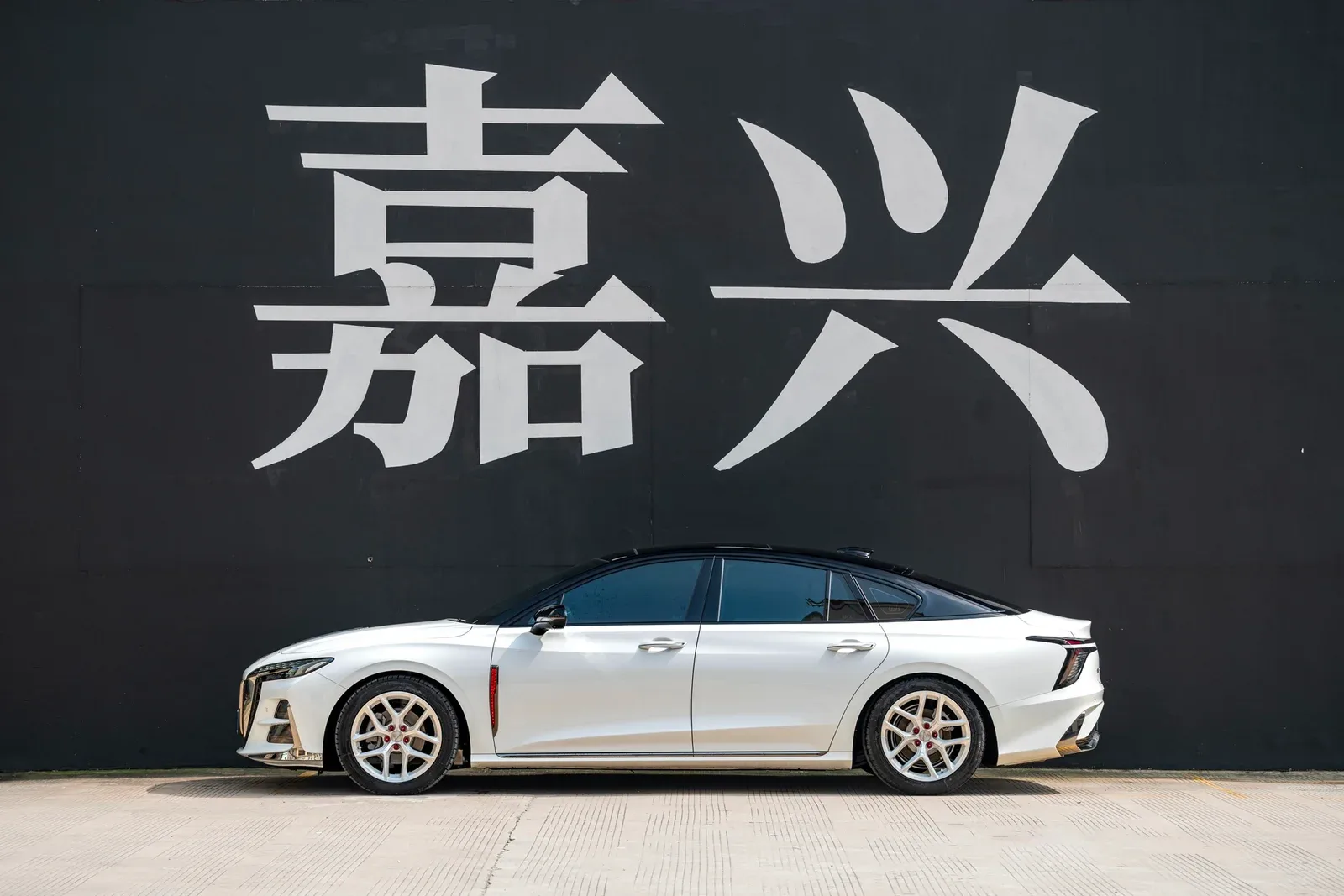 红旗H6改装MAKSTTON FG FK07R18寸轮毂实拍图
