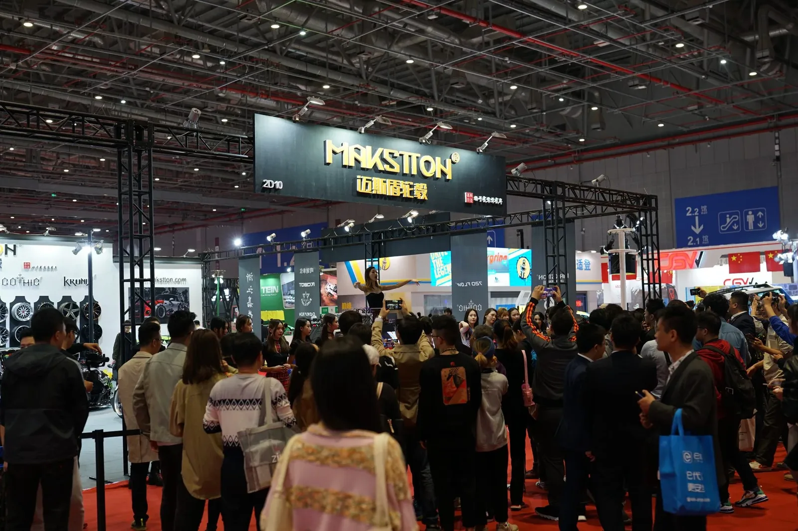 上海 CAS 改装展，探索锻造，也更靠近车主，现场影像 3