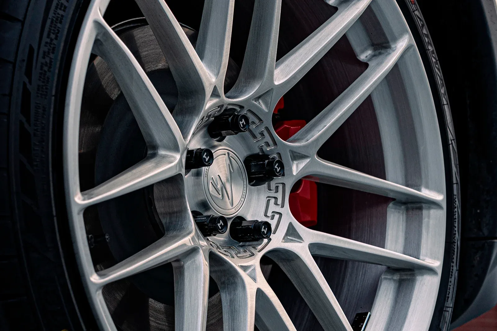 特斯拉ModelY · FG CK70 轮毂装车实拍，第4张