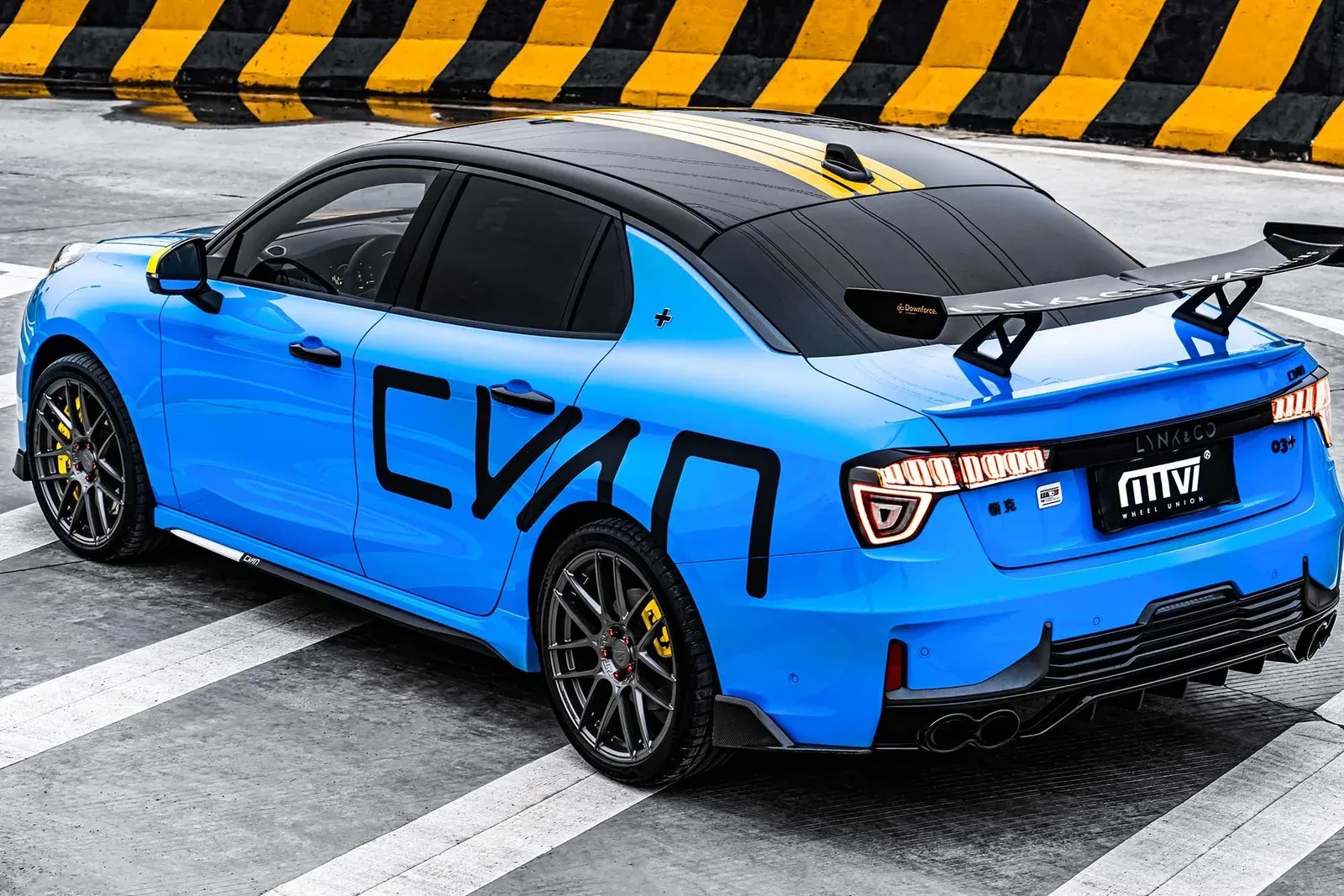 领克03 CYAN · FG CK70 轮毂装车实拍，第5张