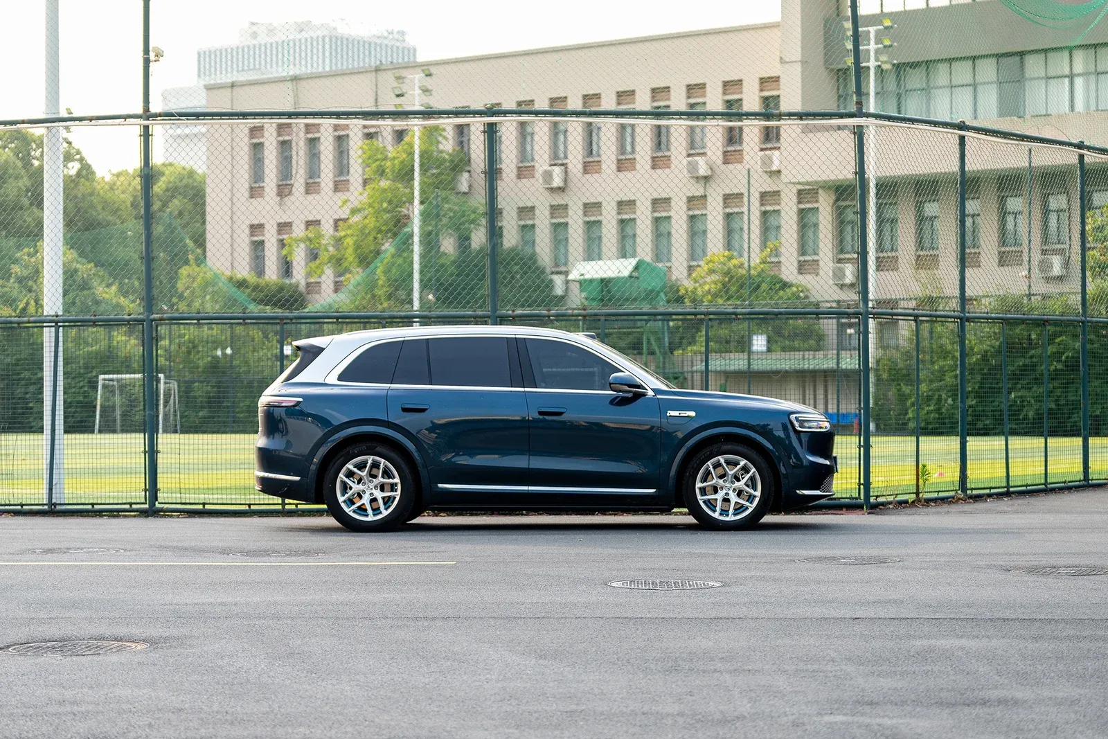 问界M7 EV · FG FK07RS 轮毂装车实拍，第1张