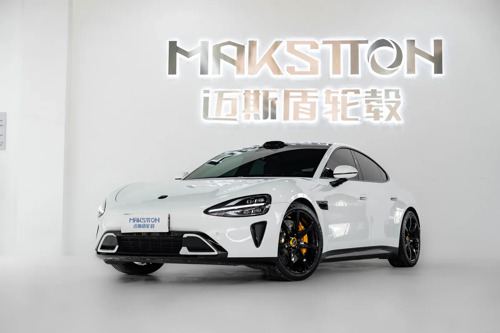 小米SU7改装MAKSTTON FG MR720寸轮毂实拍图（第2张）