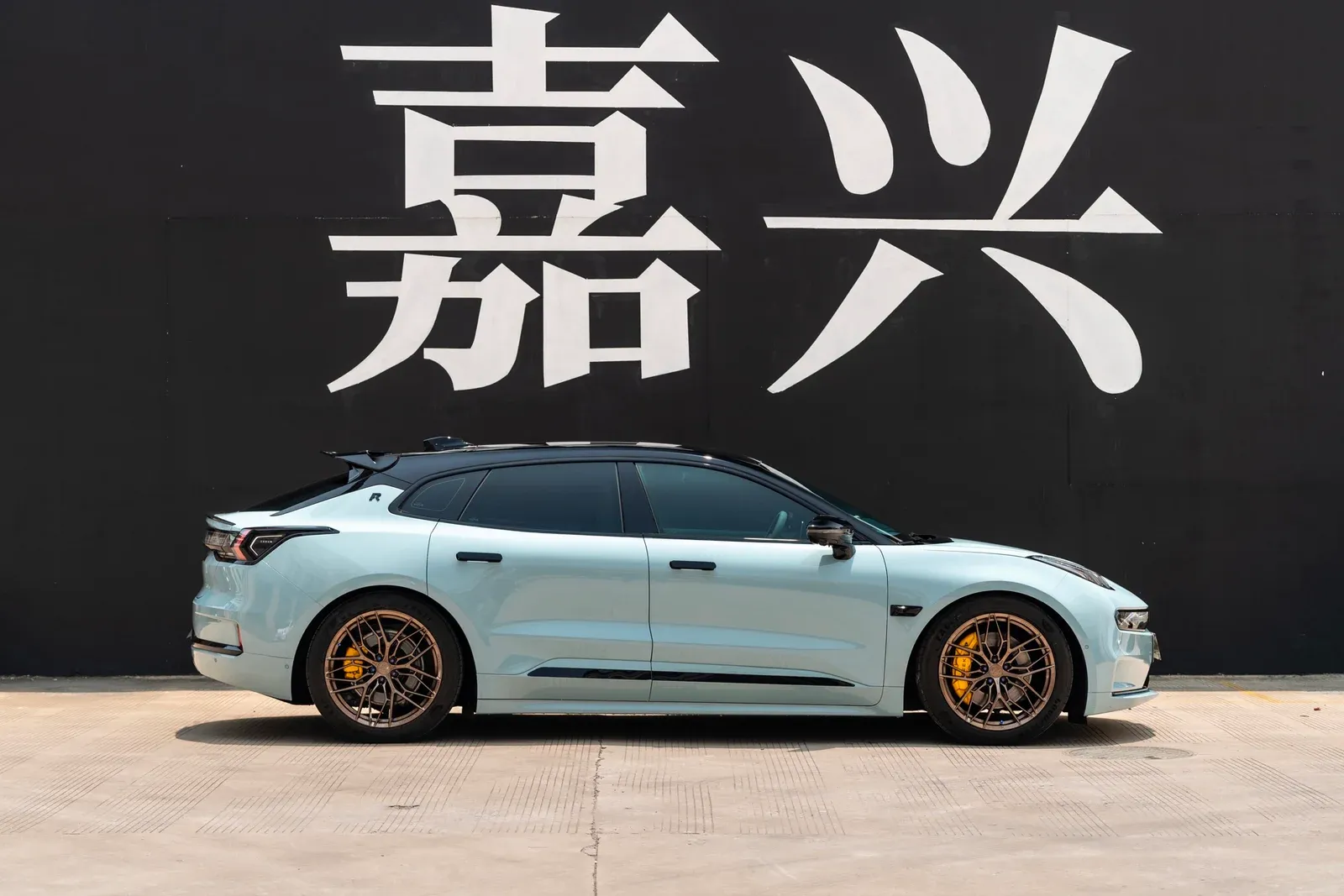 极氪001改装MAKSTTON FG FK0821寸轮毂实拍图