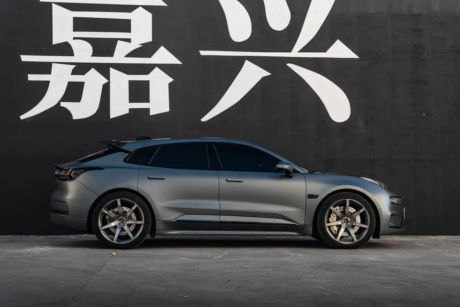 极氪001 · FG MR7 轮毂装车实拍，第1张