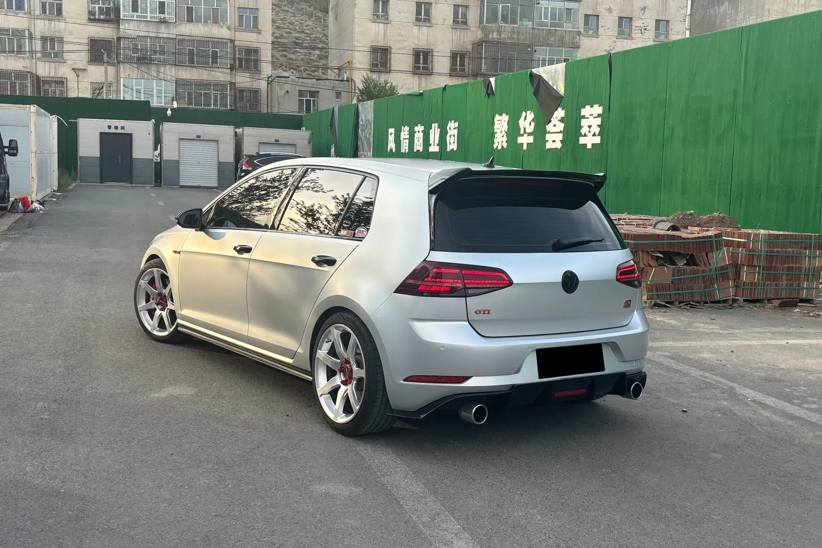 大众高尔夫七代GTI · FG MR7 轮毂装车实拍，第3张