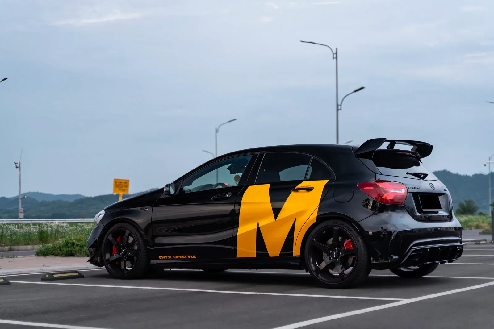 奔驰A45AMG · FG MR5 轮毂装车实拍，第3张