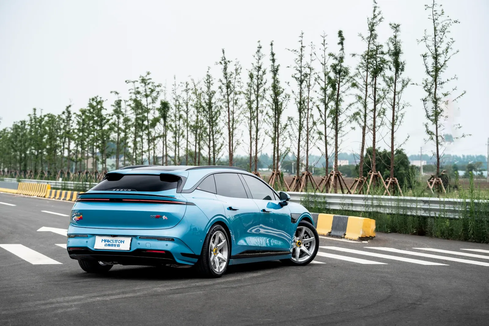极氪007GT · FG MR6 轮毂装车实拍，第3张