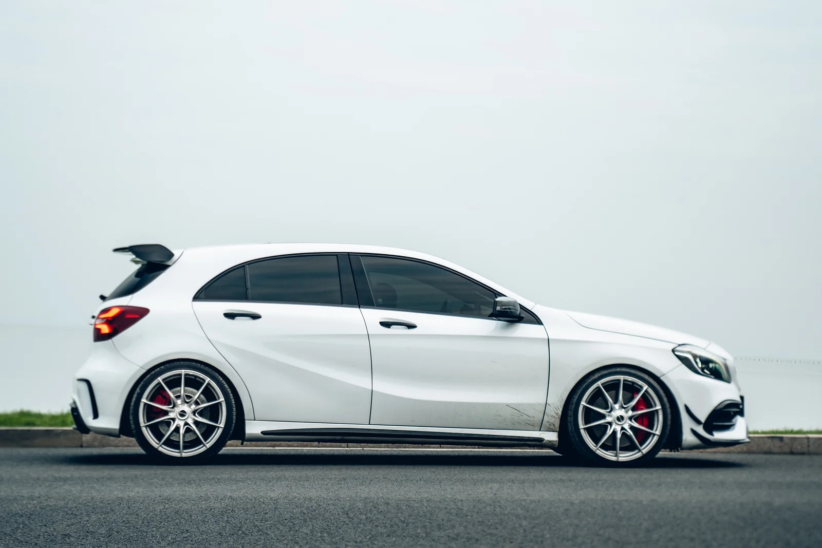 奔驰A45AMG · FF 011 轮毂装车实拍，第1张