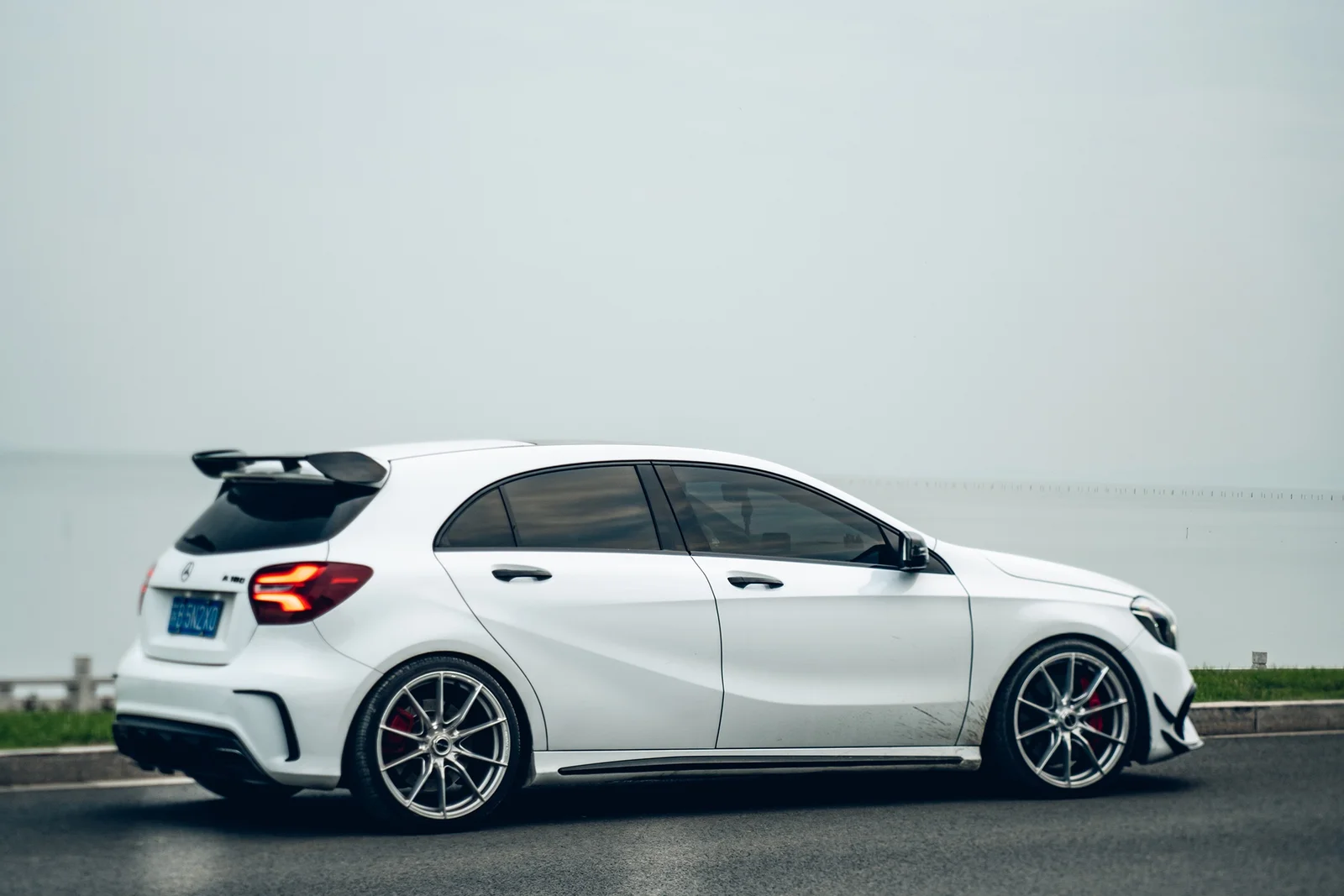 奔驰A45AMG · FF 011 轮毂装车实拍，第4张