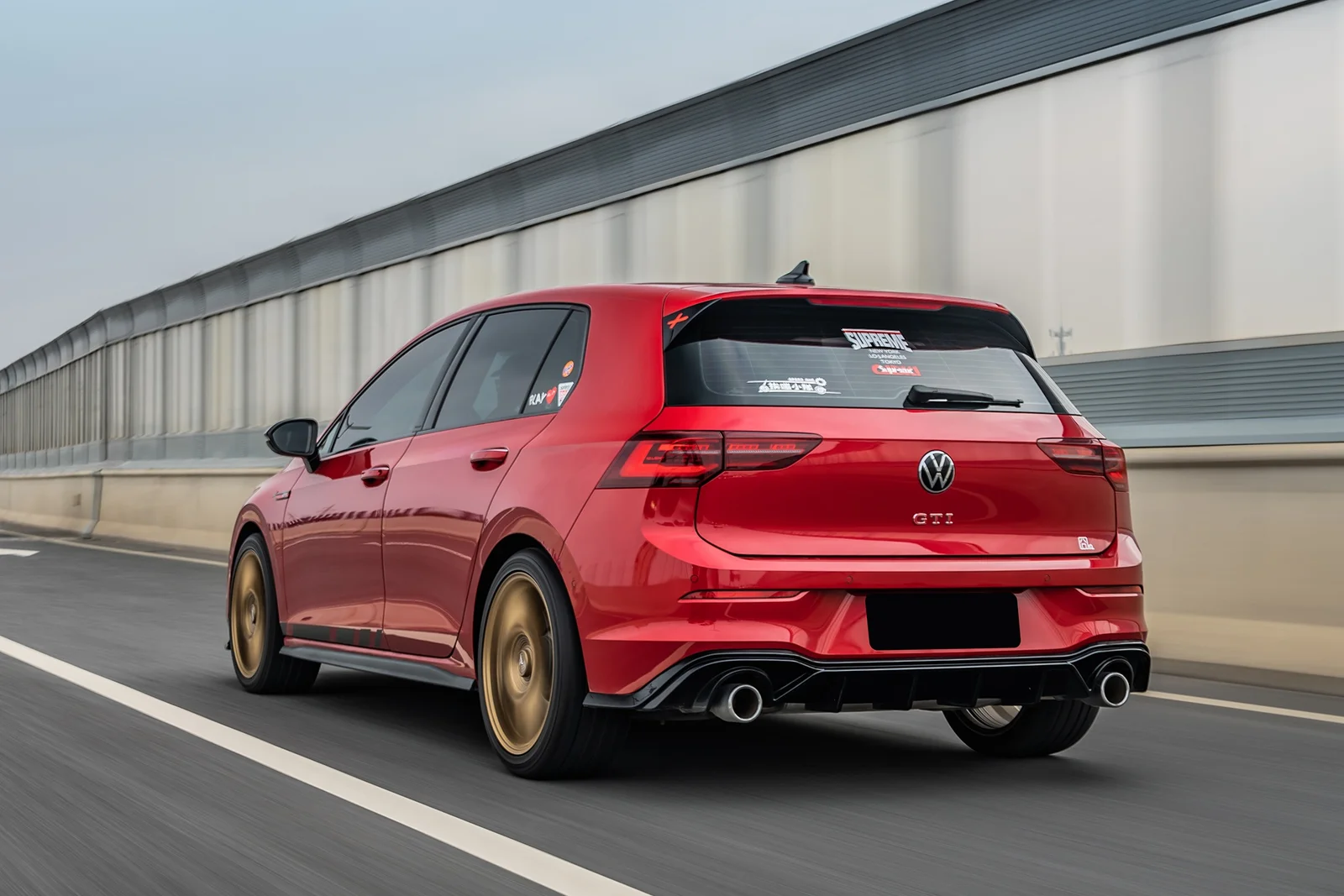 大众高尔夫八代GTI · FF CK70CE 轮毂装车实拍，第6张