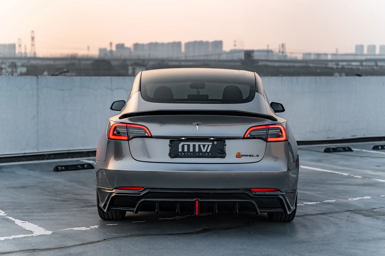 特斯拉Model3 · FF FK07 轮毂装车实拍，第5张