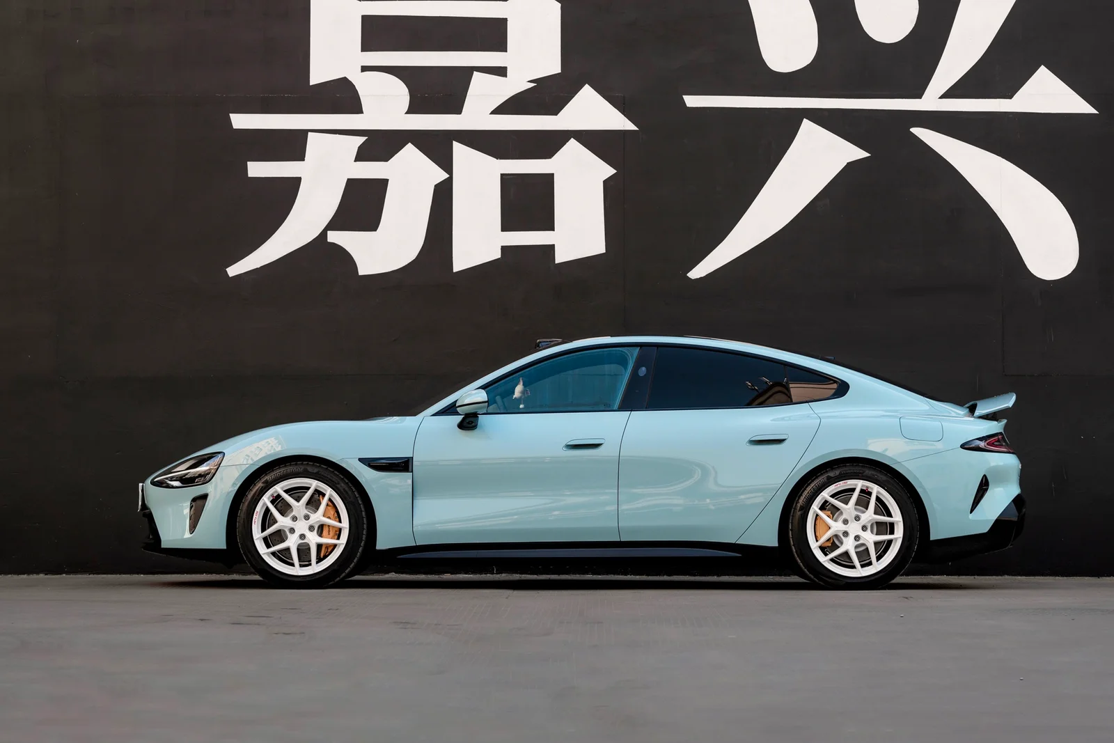 小米SU7 · FF FK07 轮毂装车实拍，第1张