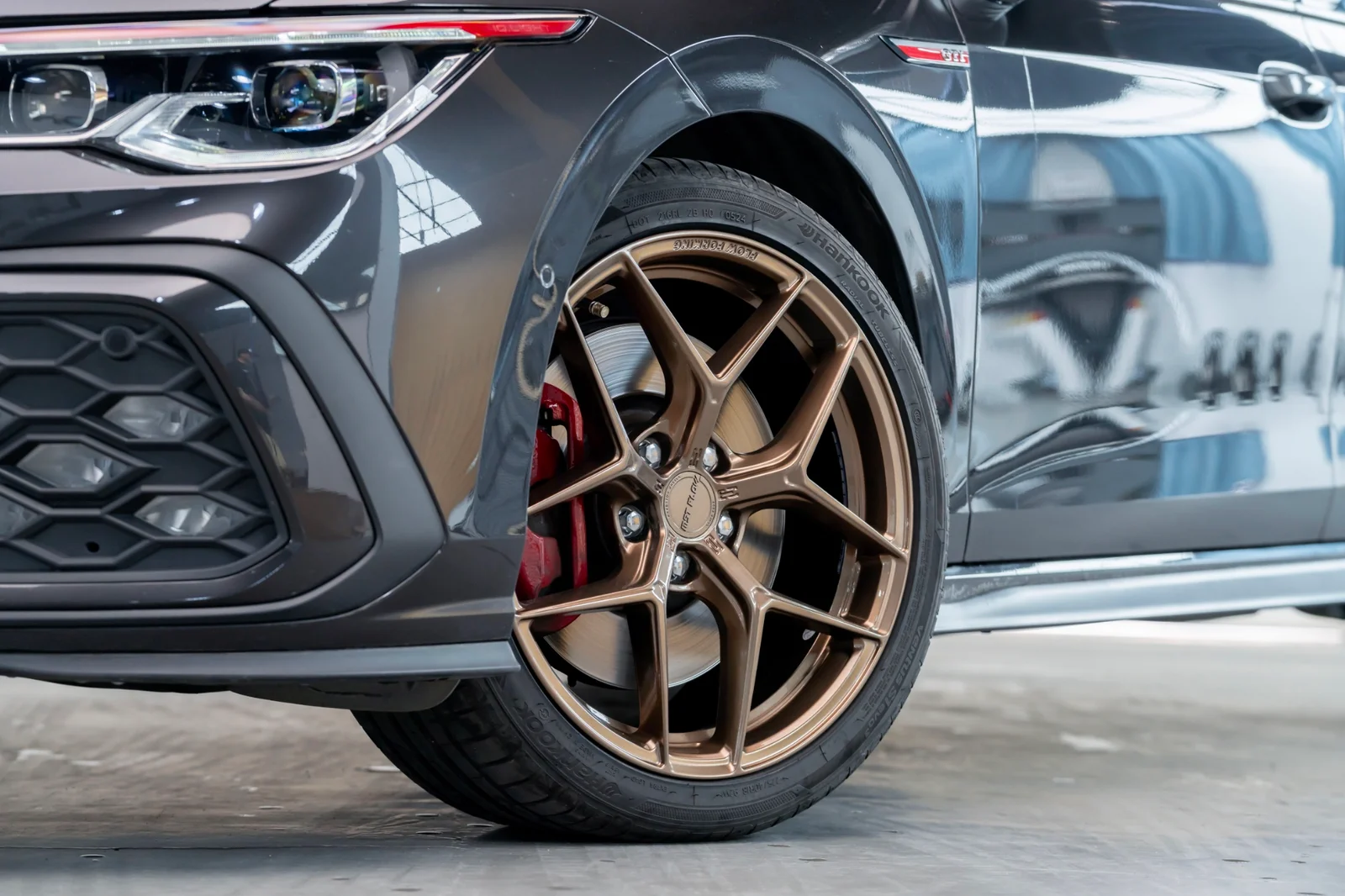 大众高尔夫八代GTI · FF FK07 轮毂装车实拍，第3张