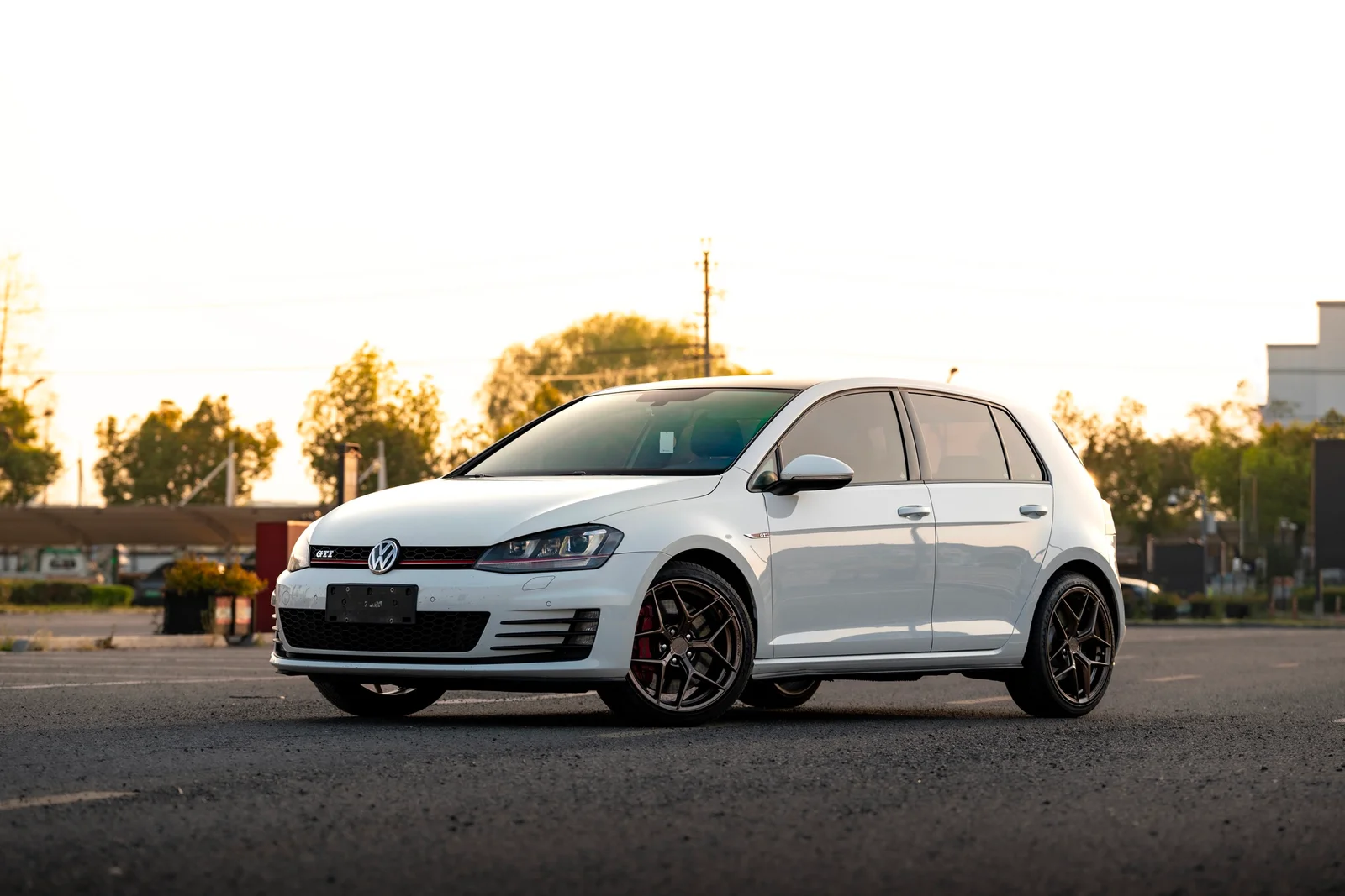 大众高尔夫七代GTI · FF FK07 轮毂装车实拍，第2张
