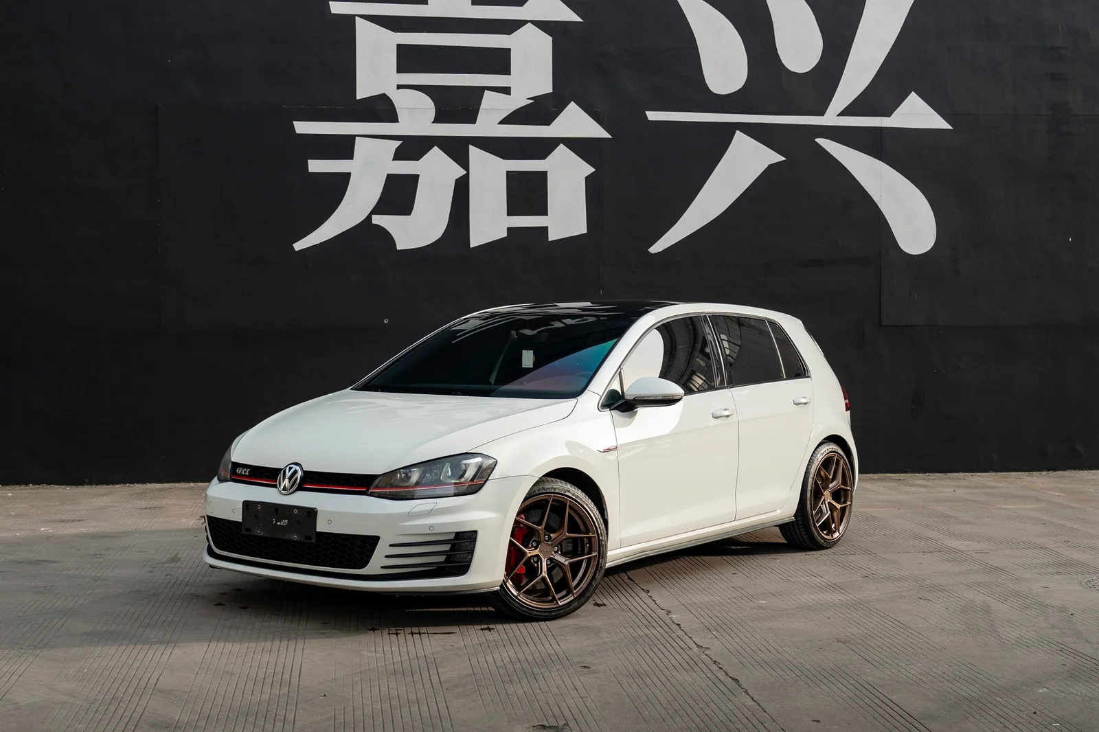 大众高尔夫七代GTI · FF FK07 轮毂装车实拍，第2张
