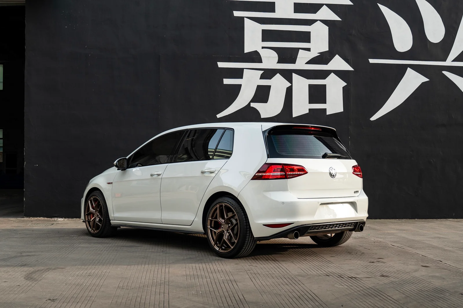 大众高尔夫七代GTI · FF FK07 轮毂装车实拍，第3张