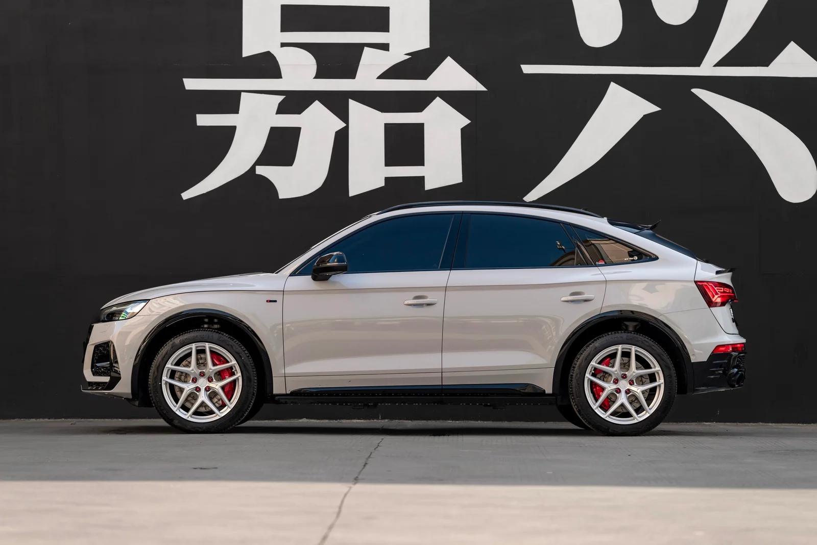 奥迪Q5Sportback · FF FK07T 轮毂装车实拍，第1张
