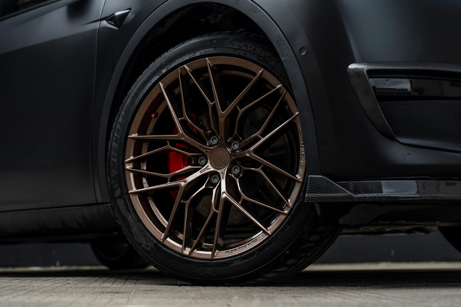 特斯拉ModelY · FF FK08 轮毂装车实拍，第6张