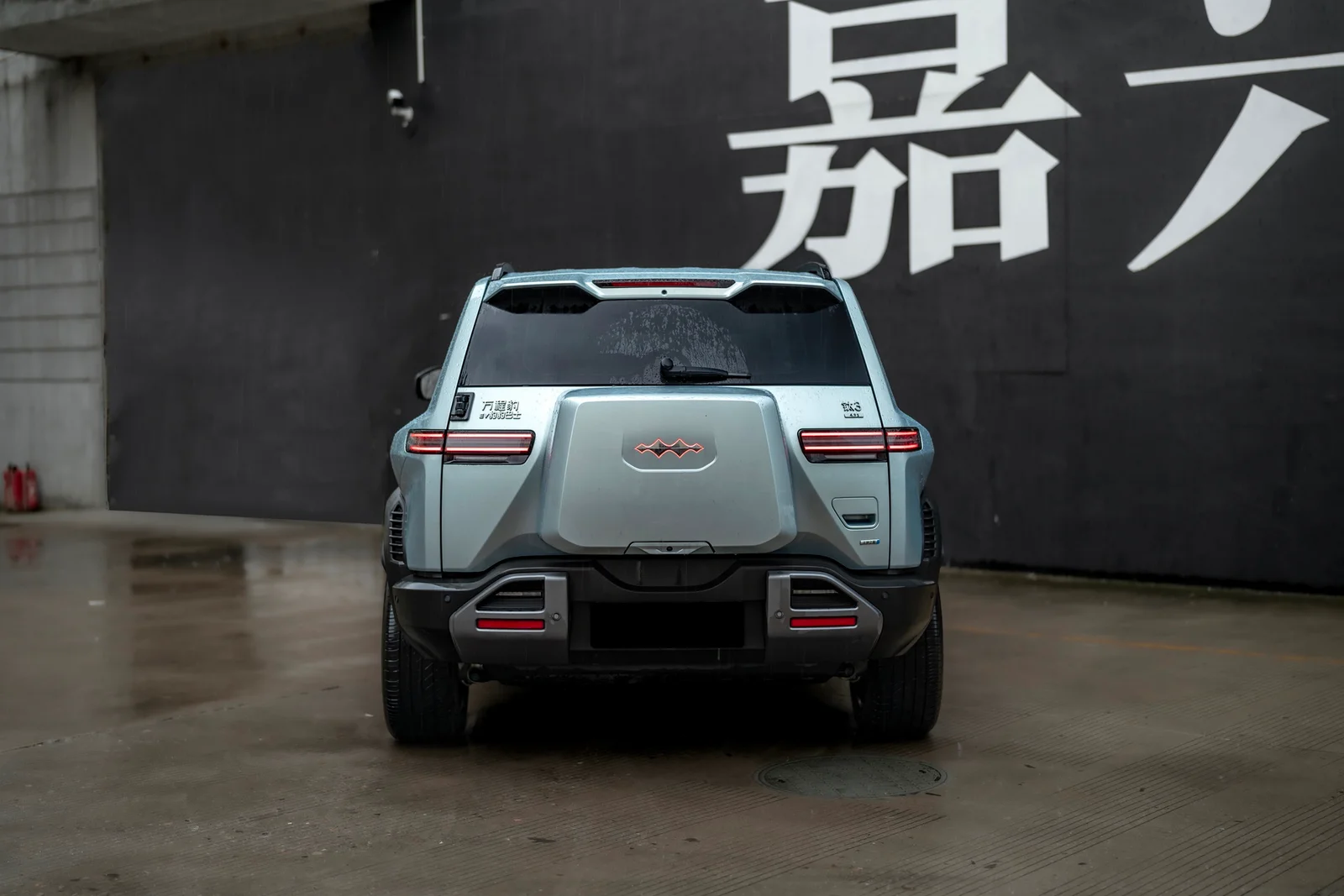 方程豹钛3 · FF FK08 轮毂装车实拍，第5张