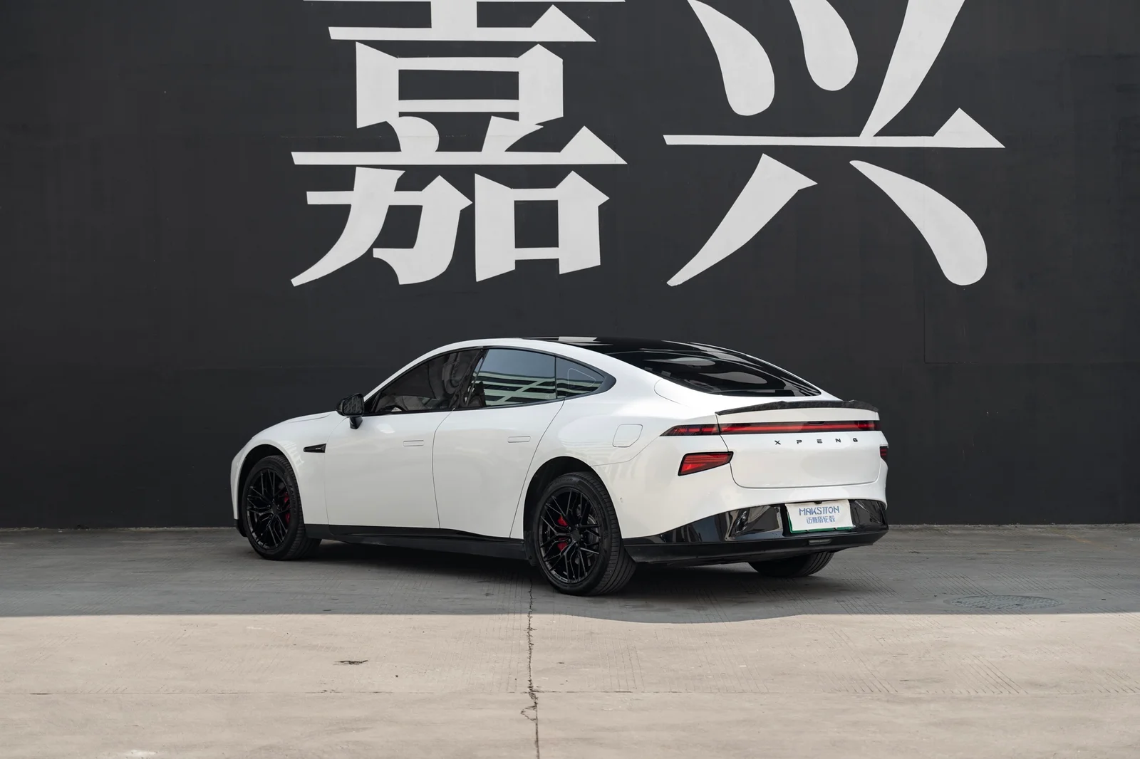 小鹏P7 · FF FK08 轮毂装车实拍，第3张