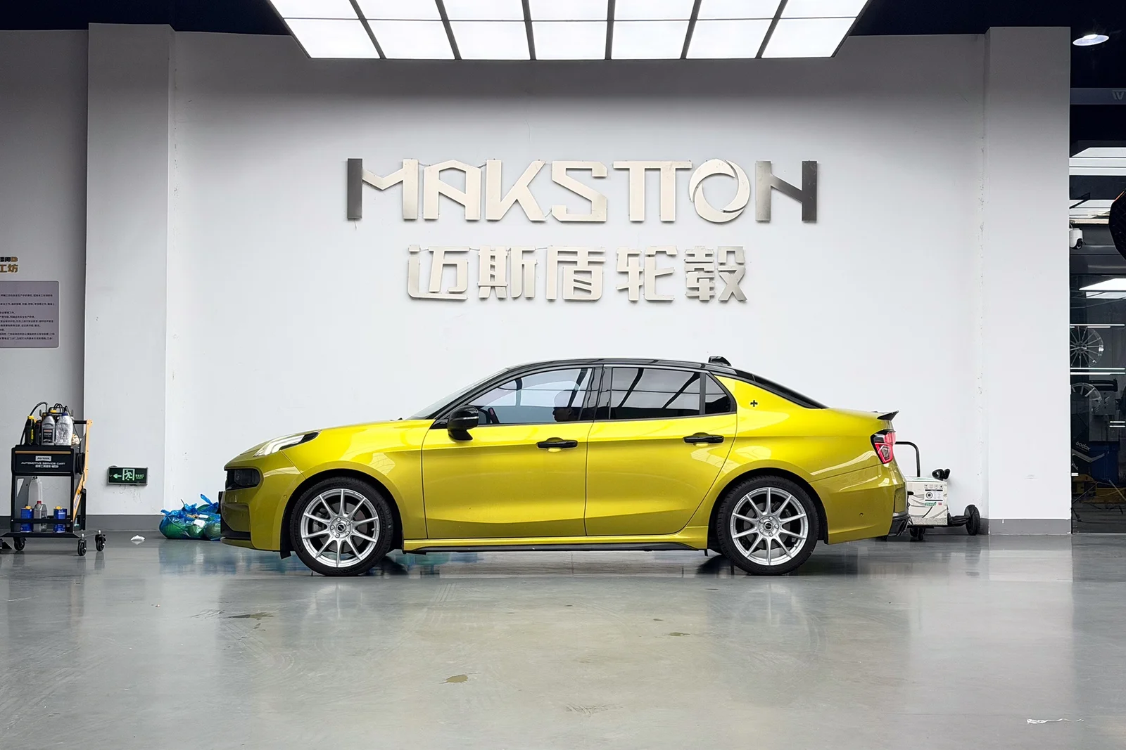 领克03改装MAKSTTON FF FK7518寸轮毂实拍图