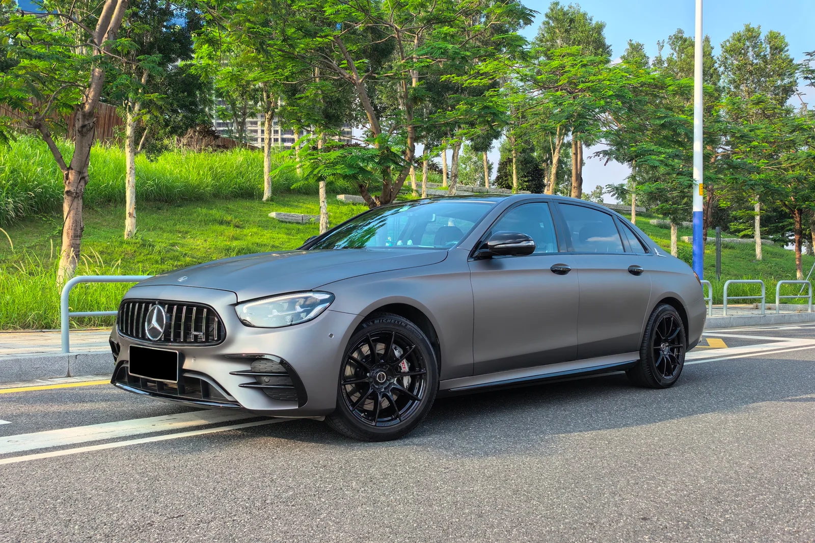 奔驰E300L · FF FK75 轮毂装车实拍，第2张