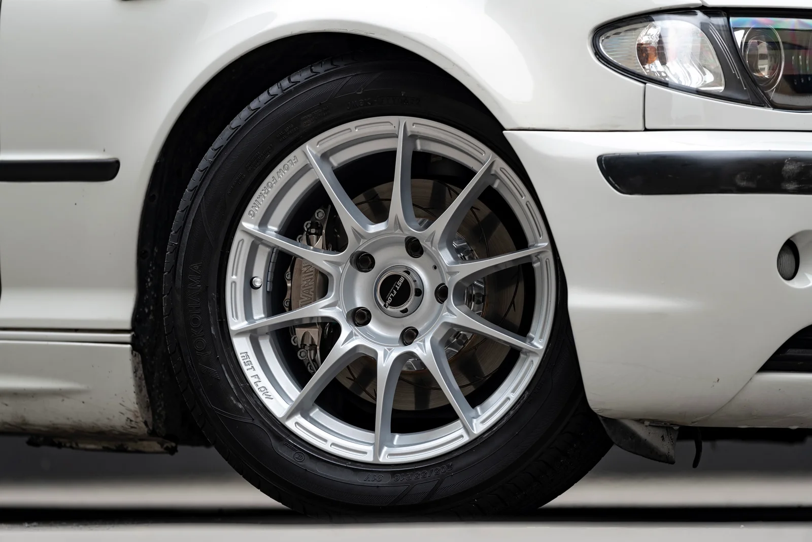 宝马325i · FF FK75S 轮毂装车实拍，第6张