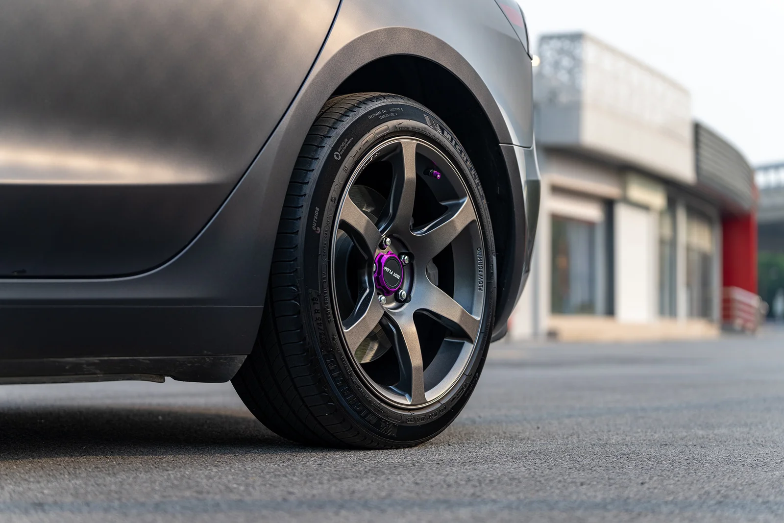 特斯拉Model3焕新版改装MAKSTTON FF MR618寸轮毂实拍图（第6张）