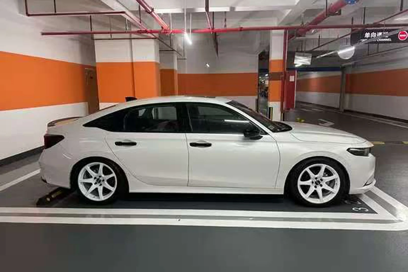 本田型格改装MAKSTTON FF MR718寸轮毂实拍图