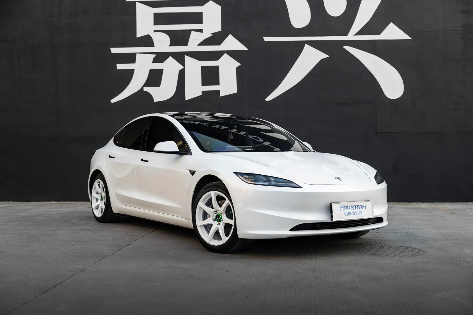 特斯拉Model3焕新版改装MAKSTTON FF MR718寸轮毂实拍图（第2张）