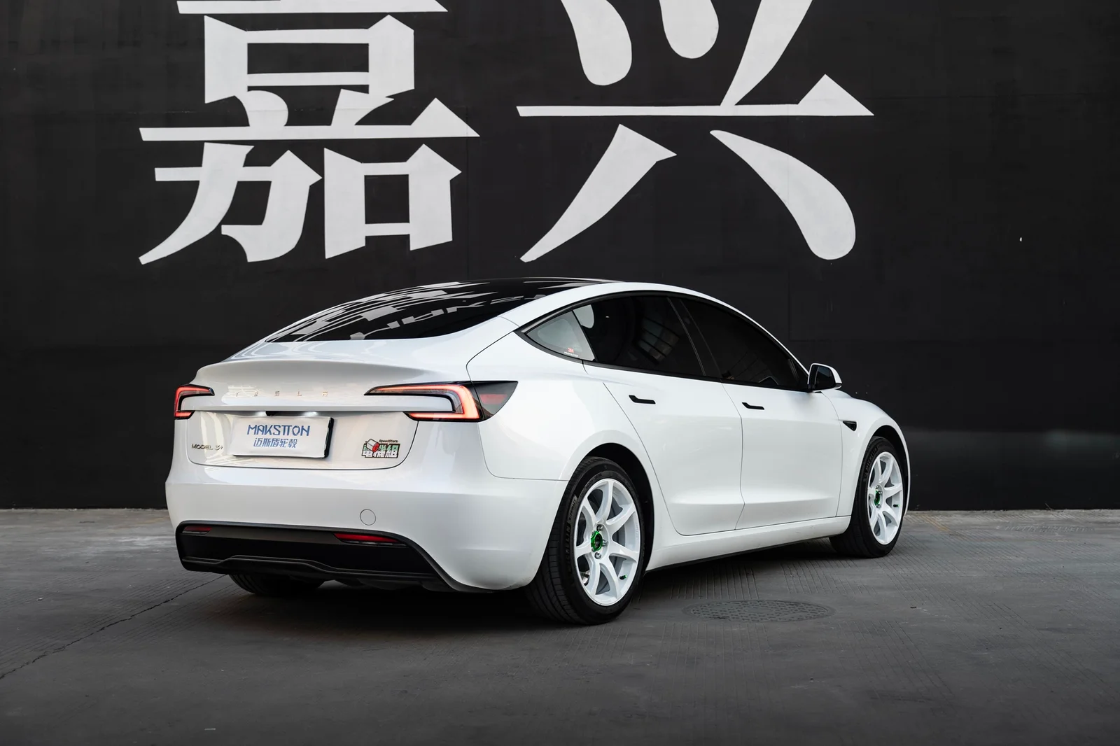 特斯拉Model3焕新版改装MAKSTTON FF MR718寸轮毂实拍图（第3张）