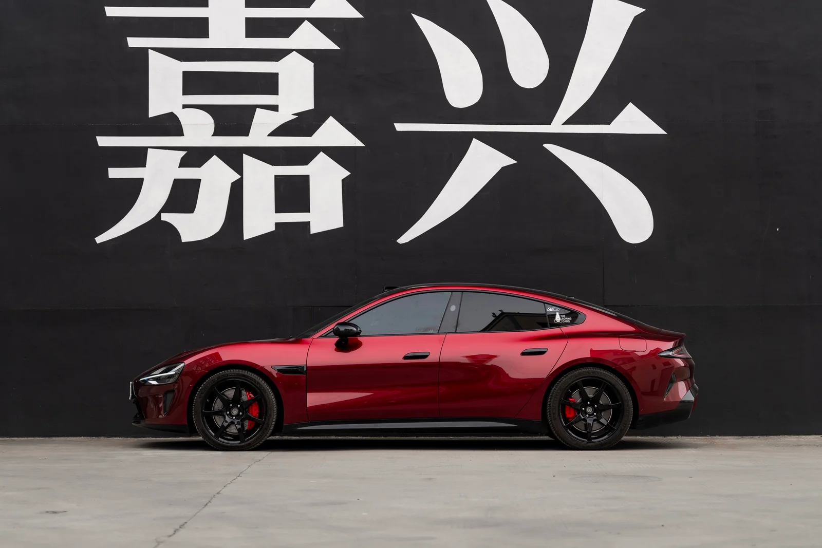 小米SU7 · FF MR7 轮毂装车实拍，第1张